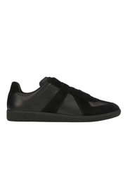 Gat Sneakers