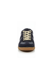 Gat Sneakers